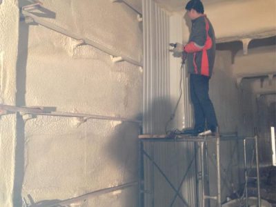 土建冷库维护板安装